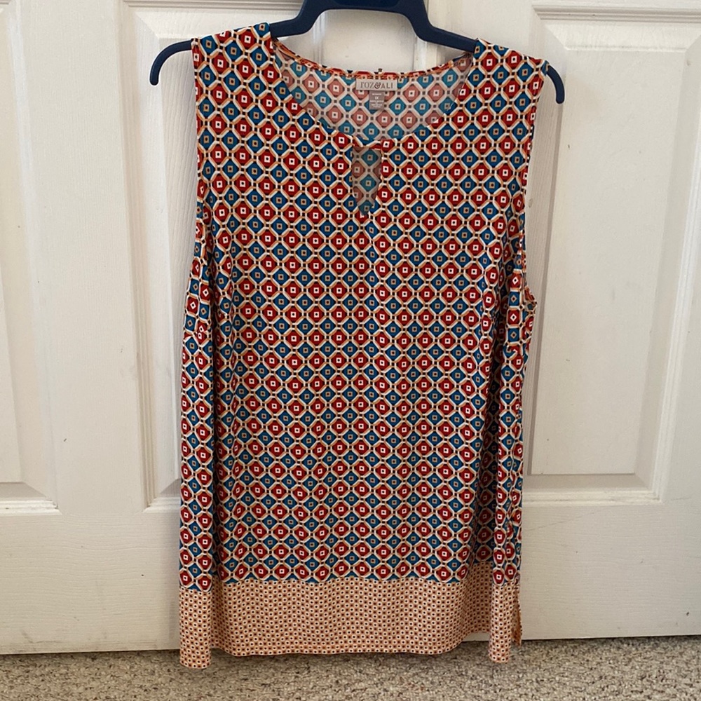 NWOT Sleeveless tank